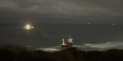 Kargo gemisi Sarıyer'de karaya oturdu