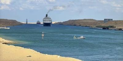 Süveyş Kanalı'nın gelirlerinde artış