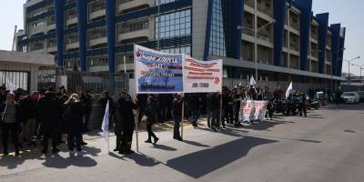 Denizcilik Sektörü Çalışanları 24 Saatlik Greve Gitti