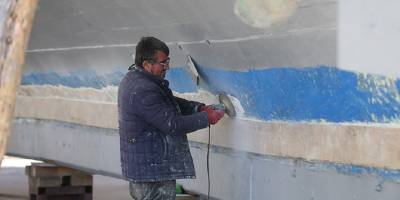 Kışın Karaya Çekilen Tur Tekneleri Yeni Sezona Hazırlanıyor